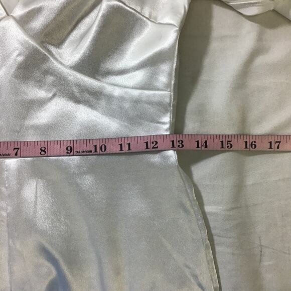 LULU'S XS Forever Awaits White Satin Flutter Sleeve Jumpsuit NEW B126 *flaw - Picture 7 of 14